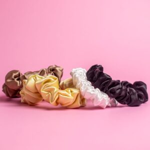Scrunchies o Moña de satin TIPO COLA